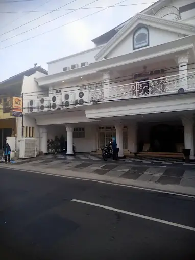 Venue pernikahan Rumah Makan Kaliurang di Malang
